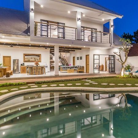Villa Jamu Seminyak Exterior foto